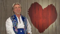 Juan deja sin palabras a 'First Dates' con su reacción al ver a su cita: "Me la llevaba al huerto"