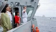 Desembarco, persecución a narcos, rescates... Militares y guardias civiles se exhiben en Las Palmas