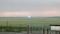 Captan una bola de rayos en medio del campo: la imagen es realmente perturbadora
