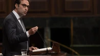 Puigdemont bendice al ministro Carles Cuerpo frente a María Jesús Montero