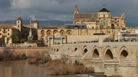 Este es el puente más bonito de España: ¿dónde está, qué ciudades conecta y por qué deberías visitarlo?
