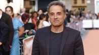 El cineasta Daniel Guzmán comparte una sorprendente sábana tendida y las redes estallan: "Vamos, no me jodas"