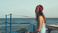 Nos vamos directas a Zara a por el vestido fluido que Sara Carbonero ha metido en su maleta de verano en Almería