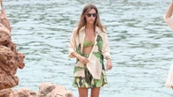 Ana Boyer deslumbra en Miami con un mono ibicenco de Charo Ruiz que le vas a querer copiar tengas 20 o 40 años
