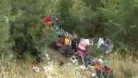 Se asienta como okupa en un parque entre basura y animales: "No pagamos nada, lo paga el Ayuntamiento"