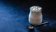La nueva arma contra el calor según un profesor de universidad: yogur griego en las ventanas