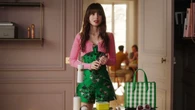 Todos los looks de la nueva temporada de 'Emily en París' que ya hemos podido ver antes de que se estrene