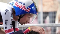 Roglic recorta, Ayuso se defiende y Del Toro sufre en la contrarreloj