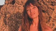 Sara Carbonero y el look más bohemio del verano desde las playas de Cádiz que le vamos a copiar este fin de semana