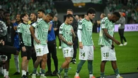 El Betis no se corta y responde al "tuit" del Sevilla con un dardo de "Primera"