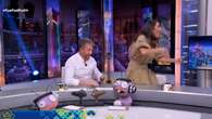 Paz Padilla y Pablo Motos viven la respuesta telefónica más surrealista de 'El Hormiguero': "Y mi madre es p***"