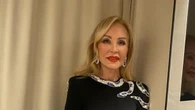 Carmen Lomana recupera su vestido joya más sexy de Ze García para presentar una gala de influencers