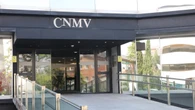 La CNMV estudia suspender la cotización del BBVA y el Sabadell este martes hasta que el Consejo de Ministros se pronuncie sobre la OPA