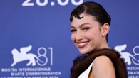 Úrsula Corberó protagoniza el momento más icónico en el Festival de Venecia con dos vestidos impactantes