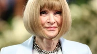 Anna Wintour se retira de ‘Vogue’ tras 37 años siendo su editora en jefe: la moda llora su salida