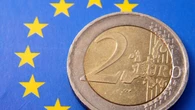 Este es el único país de la Unión Europea que no está obligado a usar el euro: el curioso motivo que lo explica