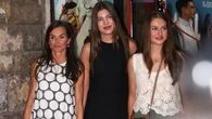 Sí, el vestido de 23 euros que lleva Sofía en Mallorca es de Mango y sigue en rebajas (por poco tiempo)
