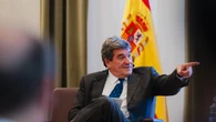 José Luis Escrivá, gobernador del Banco de España, disfruta de unas vacaciones en el resort más exclusivo de la costa de Portugal