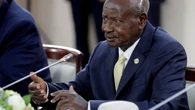 Dos ancianos al poder: Museveni y Biya, símbolos del inmovilismo político africano