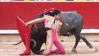 Fonseca rentabiliza el esfuerzo de la terna en una tarde de dureza
