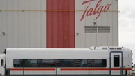 Talgo se reconoce incapaz de llegar a un acuerdo para desatascar los impagos de Renfe, que pesan como una losa en sus cuentas