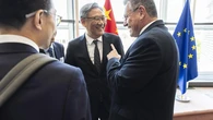 Bruselas y Pekín pactan una prórroga hasta octubre para estabilizar su déficit comercial