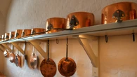 Todas nuestras abuelas lo tenían: este utensilio de cocina ahora vale más de 1.400 euros