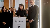 Los Reyes inauguran la 46ª edición de Fitur, marcada por la tragedia de Adamuz