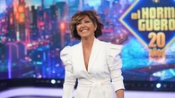 Sonsoles Ónega deslumbra en 'El Hormiguero' con el traje blanco más favorecedor que estiliza y arrasa en televisión