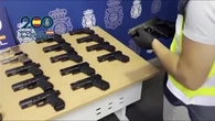 Se buscan nuevas pistolas para la Policía Nacional: "Un arma para el siglo XXI"