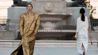 Así ha sido el desfile inaugural de Madrid es Moda: 10 años de historia y mucho talento español