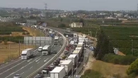 Obligatorio parar si presencias un accidente en carretera: así debes actuar