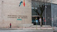 La Fiscalía pide la prisión permanente para una joven por la muerte de su bebé y la defensa alega un "embarazo silencioso"