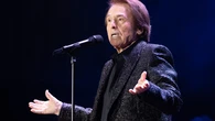 Raphael regresa a la Plaza de España de Sevilla 67 años después: "Aún tengo sueños por cumplir"