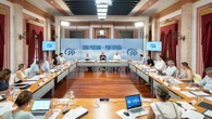 Cumbre del PP en Murcia: pacto para ordenar el acceso de los inmigrantes ilegales a los servicios públicos