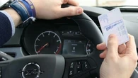 Así es el "Plan Reconduce": la ayuda de 2.000 euros para sacarte este carnet de conducir que podrás solicitar pronto