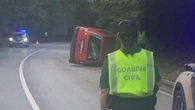 Se queda dormido y vuelca en una carretera del Valle del Baztán