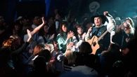 Garth Brooks, la estrella del country que espera batir un récord con la venta de su catálogo