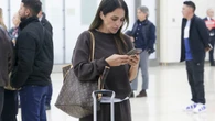 El look de aeropuerto de Paula Echevarría es el más cómodo (y fácil de copiar) para tus escapadas de diciembre