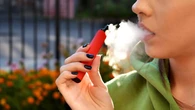 Ni el vapeo se libra: un estudio revela que reduce la condición física igual que el tabaco