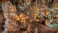 La cueva que descubrió un grupo de chicos en una localidad de Málaga hace 67 años: es uno de los grandes descubrimientos arqueológicos