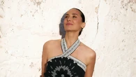 Tamara Falcó tiene el vestido negro de invitada que resuelve cualquier evento de verano y ya está rebajado