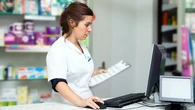 Adiós al cúter en las farmacias: así registrarán los medicamentos financiados por la Seguridad Social