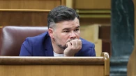 Rufián sostiene que el PSOE mandó a Leire Díez a reunirse con la Fiscalía