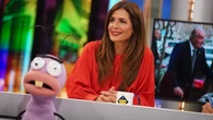 Nuria Roca tiene la blazer blanca más especial de la primavera: bordada con flores y perfecta para elevar cualquier look básico