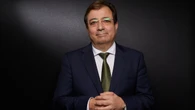 Así lidia Guillermo Fernández Vara con la enfermedad: dos hijos, su mujer y una fe inquebrantable en la vida