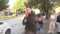 Agresión al reportero de 'Espejo Público' Javi Fuente durante un reportaje sobre alquiler a universitarios