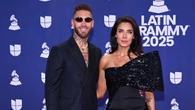 Pilar Rubio y Sergio Ramos conquistan la alfombra roja de los Latin Grammy con sus looks más poderosos