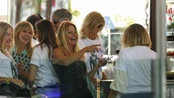 Makoke celebra su despedida de soltera: amigas y champán en un exclusivo local de Madrid