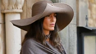 Manual para vestir diferente en tus looks de invitada en 5 claves